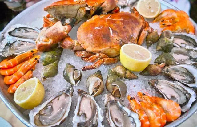 格子首演太惨!遭若鸟暴力飞铲 门前抢点一脚踢空-IM电竞平台(图1) IM电竞官网